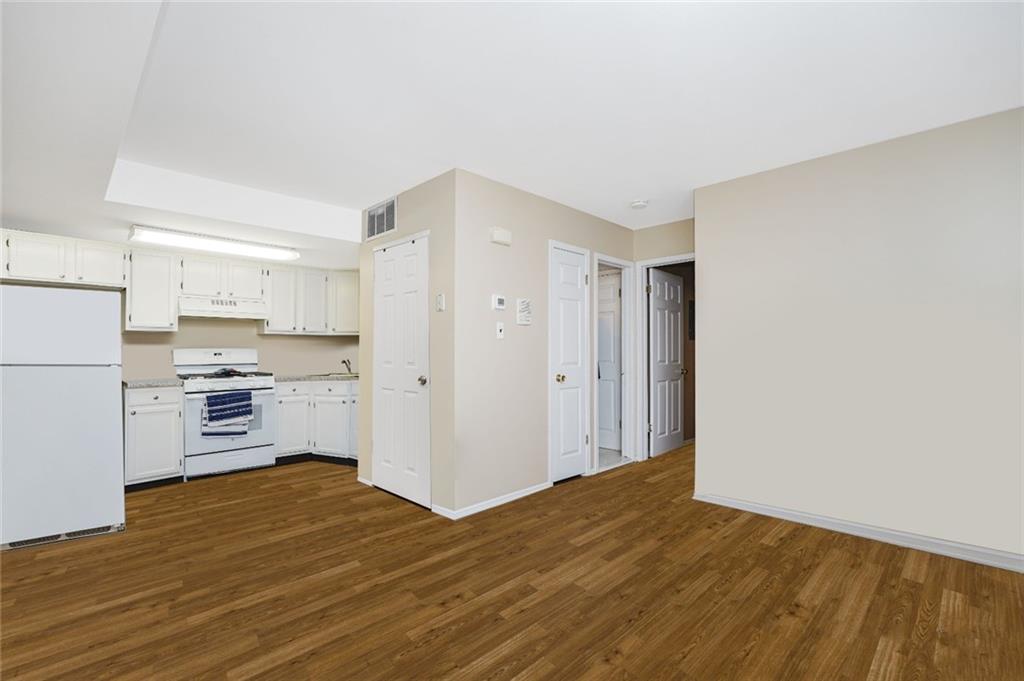 100 Robin Court Woodrow Staten Island NY 10309