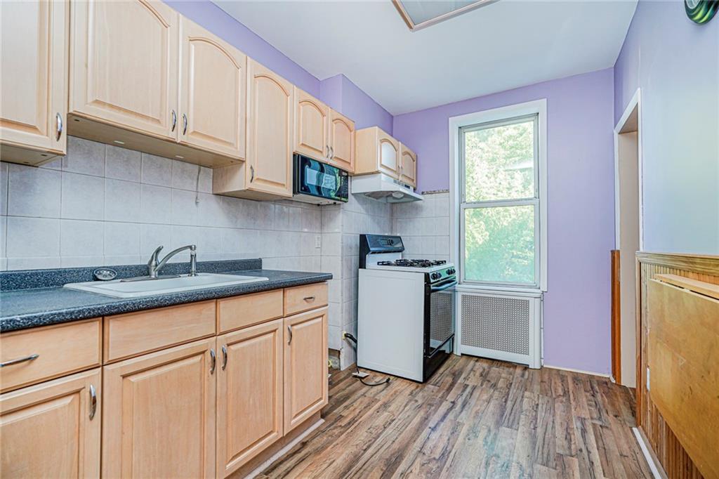 1610 10th Avenue Windsor Terrace Brooklyn NY 11215