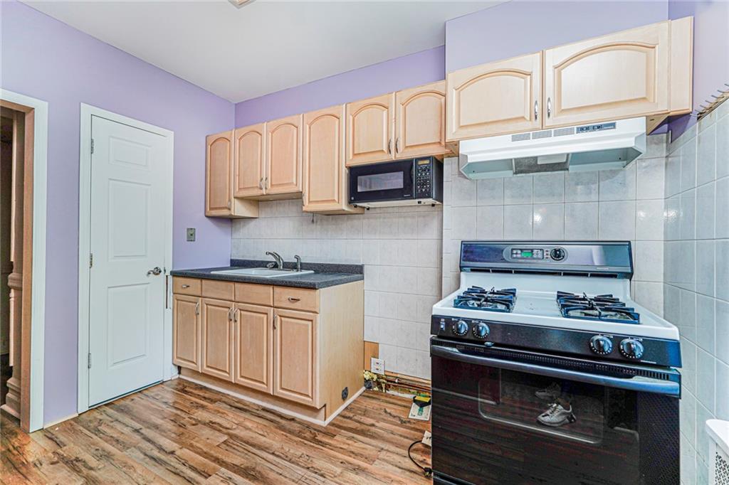 1610 10th Avenue Windsor Terrace Brooklyn NY 11215