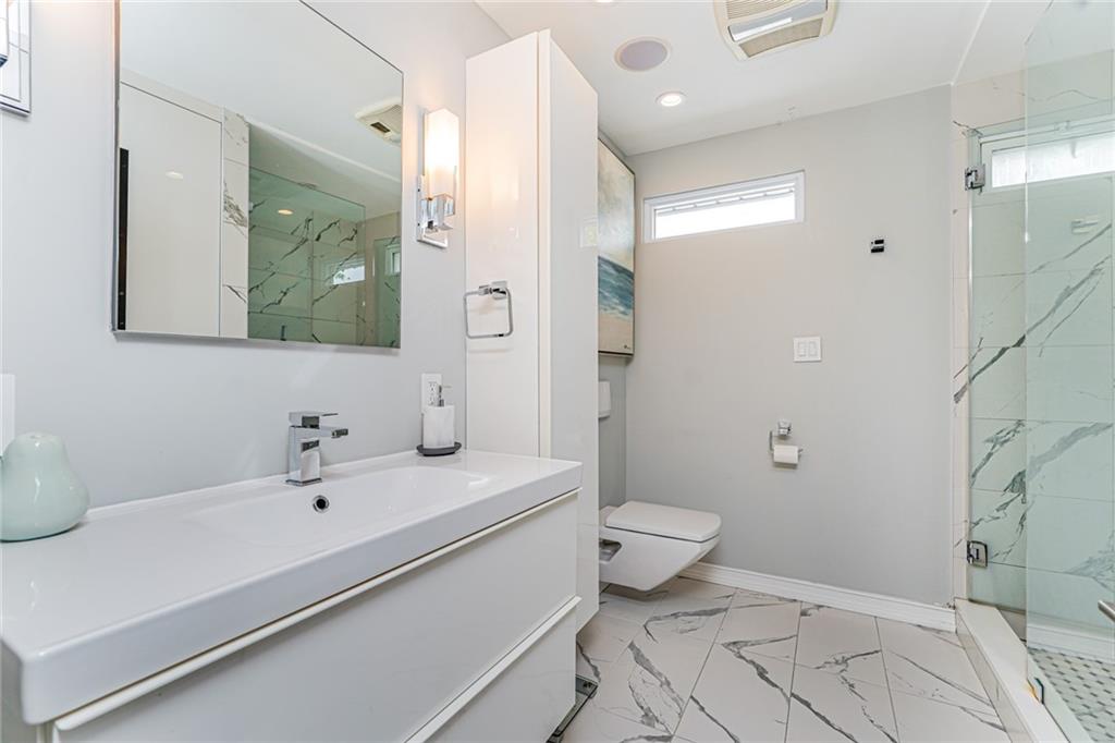 470 Ashworth Avenue New Springville Staten Island NY 10314