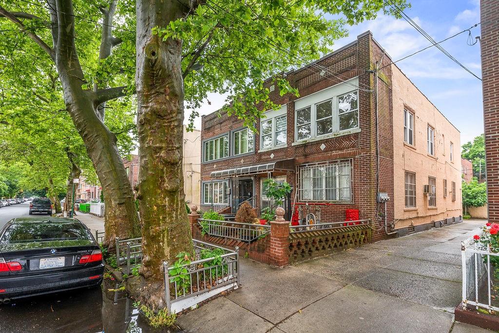 32 Bay 34th Street Bath Beach Brooklyn NY 11214
