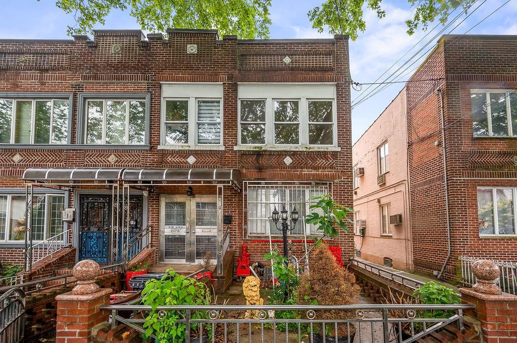 32 Bay 34th Street Bath Beach Brooklyn NY 11214