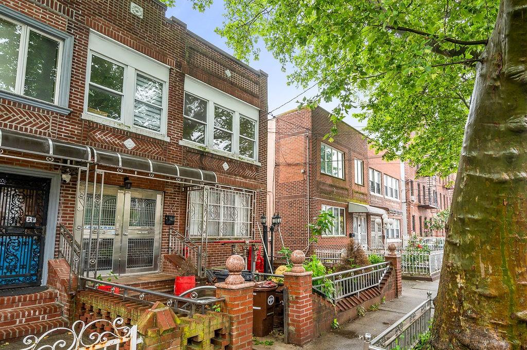 32 Bay 34th Street Bath Beach Brooklyn NY 11214