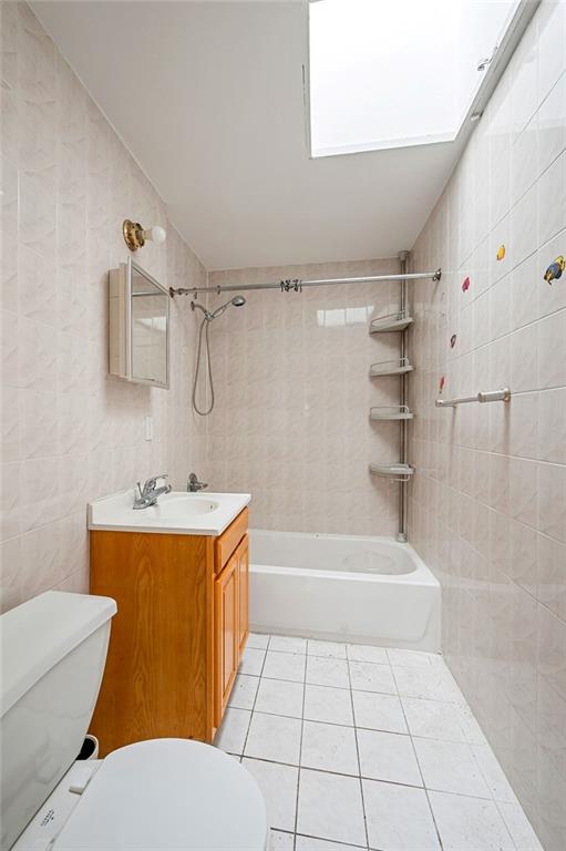 32 Bay 34th Street Bath Beach Brooklyn NY 11214