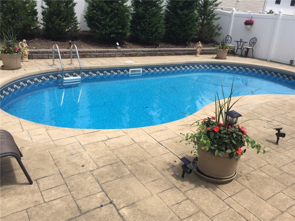 15 Berglund Avenue Bulls Head Staten Island NY 10314