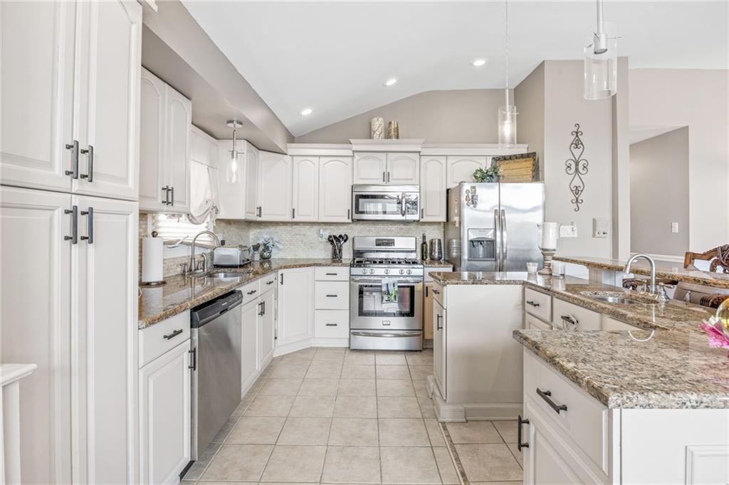 15 Berglund Avenue Bulls Head Staten Island NY 10314