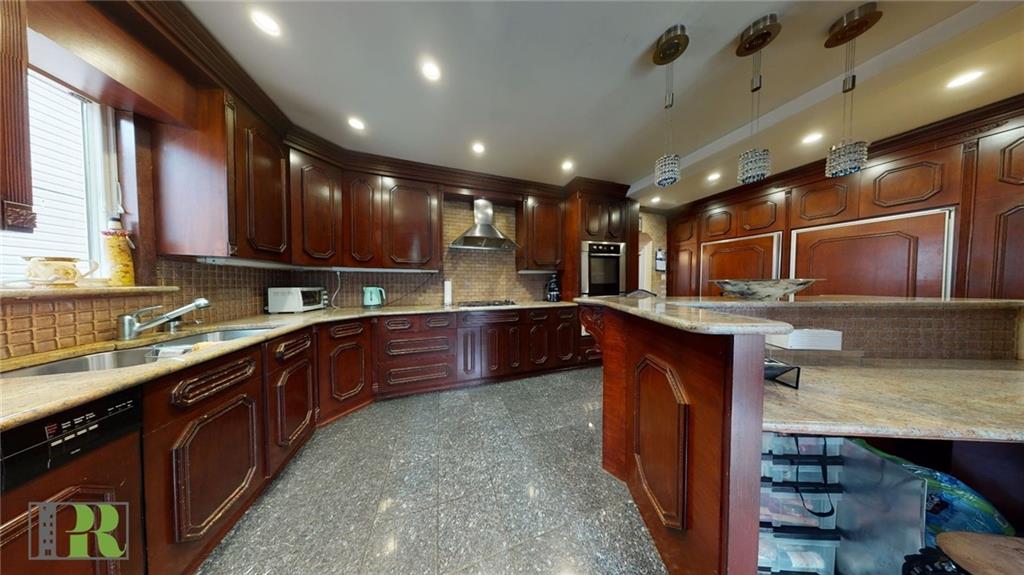 2112 Avenue L Midwood Brooklyn NY 11210