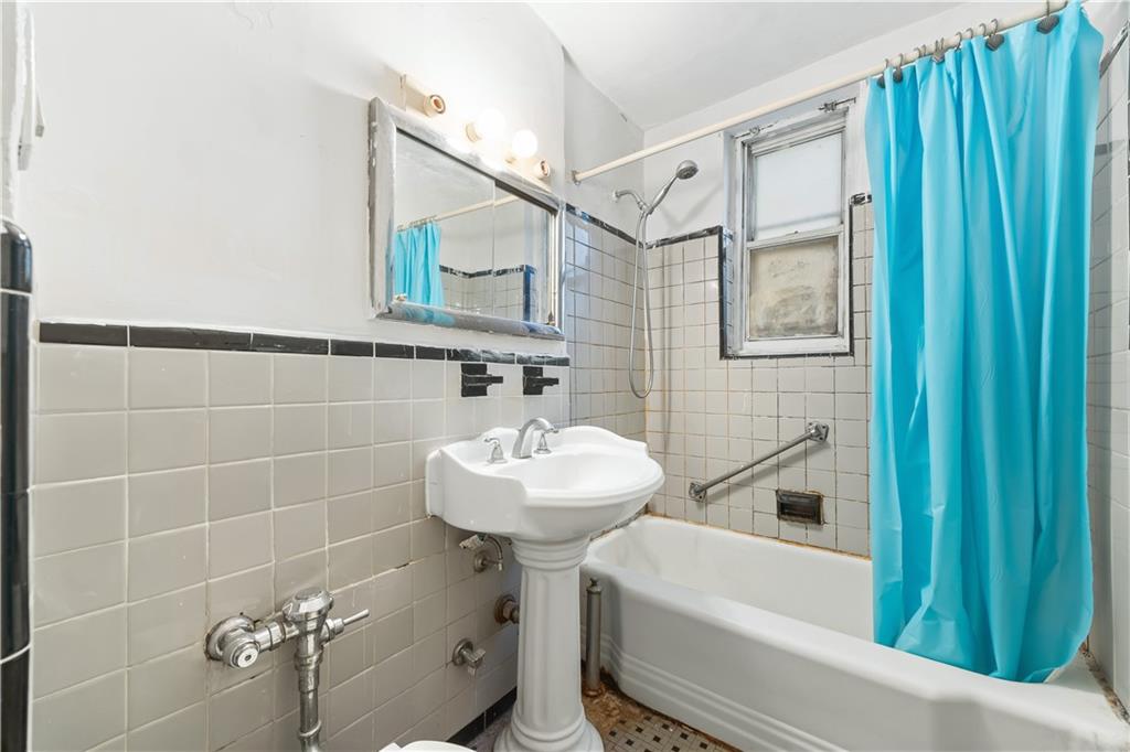 2212 Brigham Street Sheepshead Bay Brooklyn NY 11229
