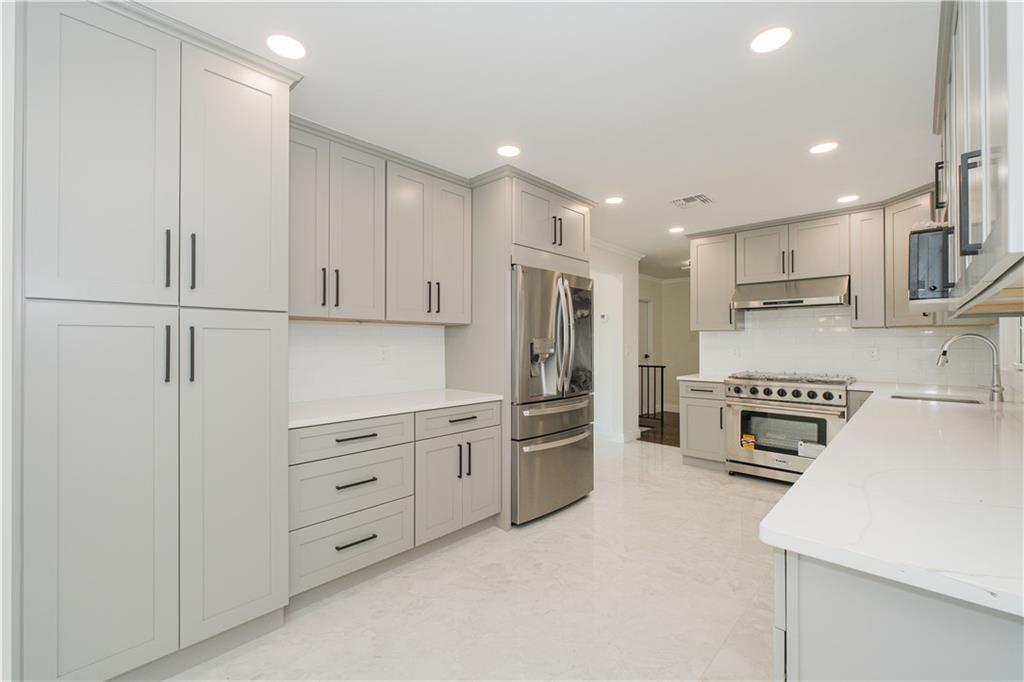 113 Longview Road Grymes Hill Staten Island NY 10304