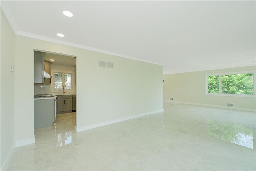 113 Longview Road Grymes Hill Staten Island NY 10304