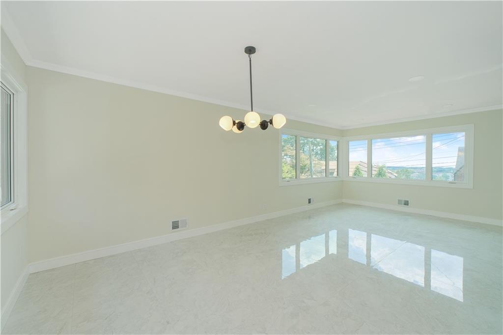 113 Longview Road Grymes Hill Staten Island NY 10304