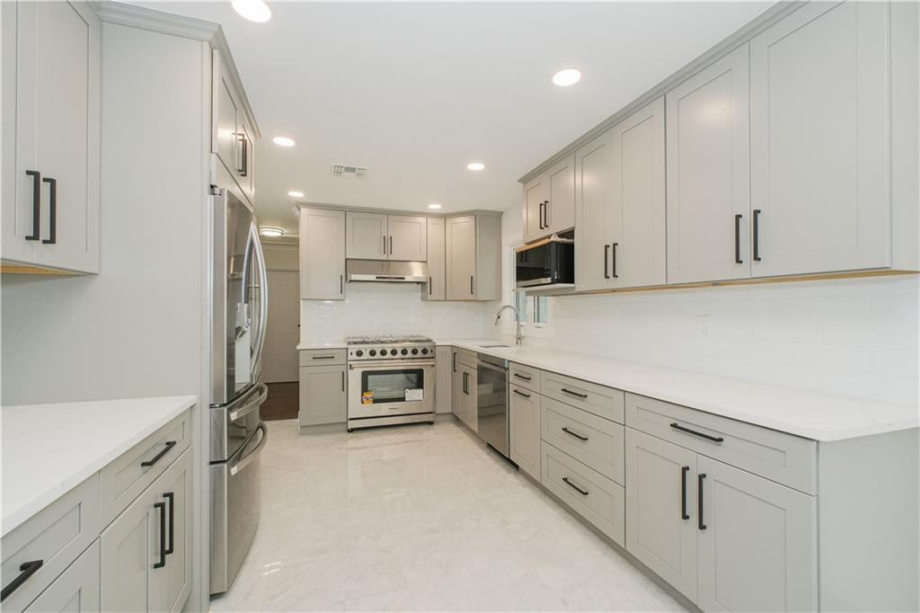 113 Longview Road Grymes Hill Staten Island NY 10304