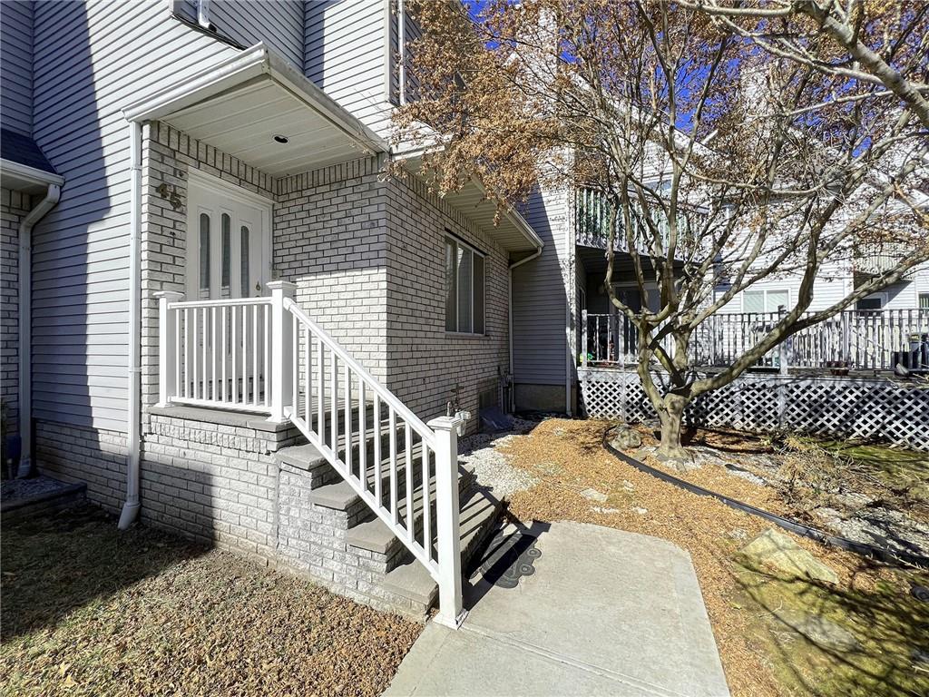 45 Fairlawn Loop Bay Terrace Staten Island NY 10308