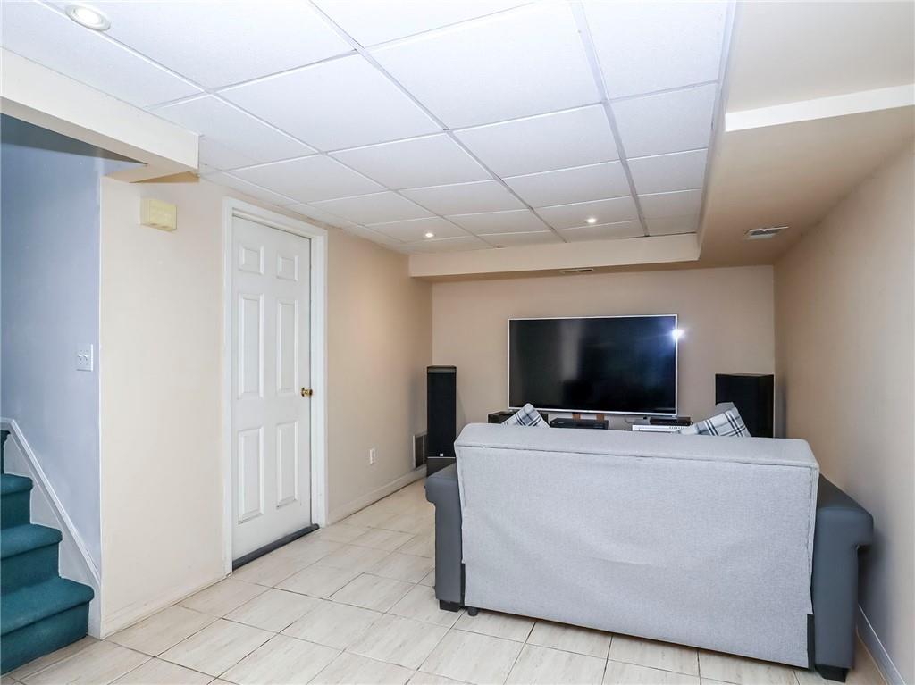 45 Fairlawn Loop Bay Terrace Staten Island NY 10308