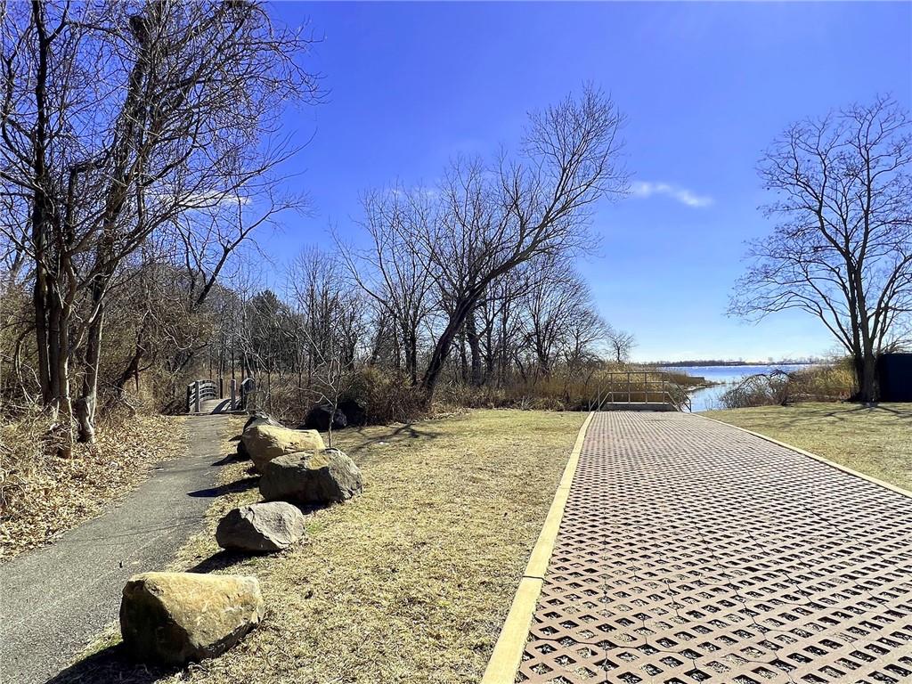 45 Fairlawn Loop Bay Terrace Staten Island NY 10308