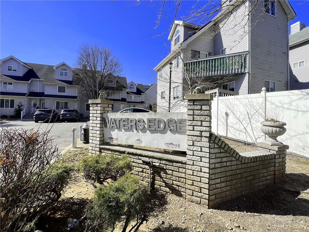 45 Fairlawn Loop Bay Terrace Staten Island NY 10308