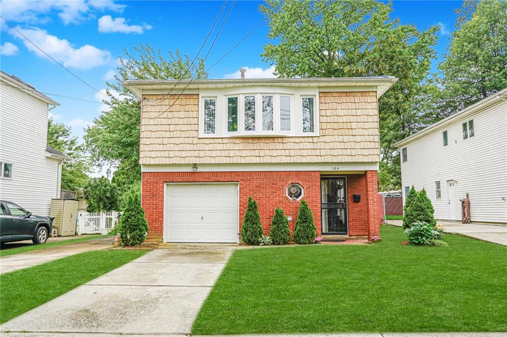 184 Barclay Avenue Annadale Staten Island NY 10312