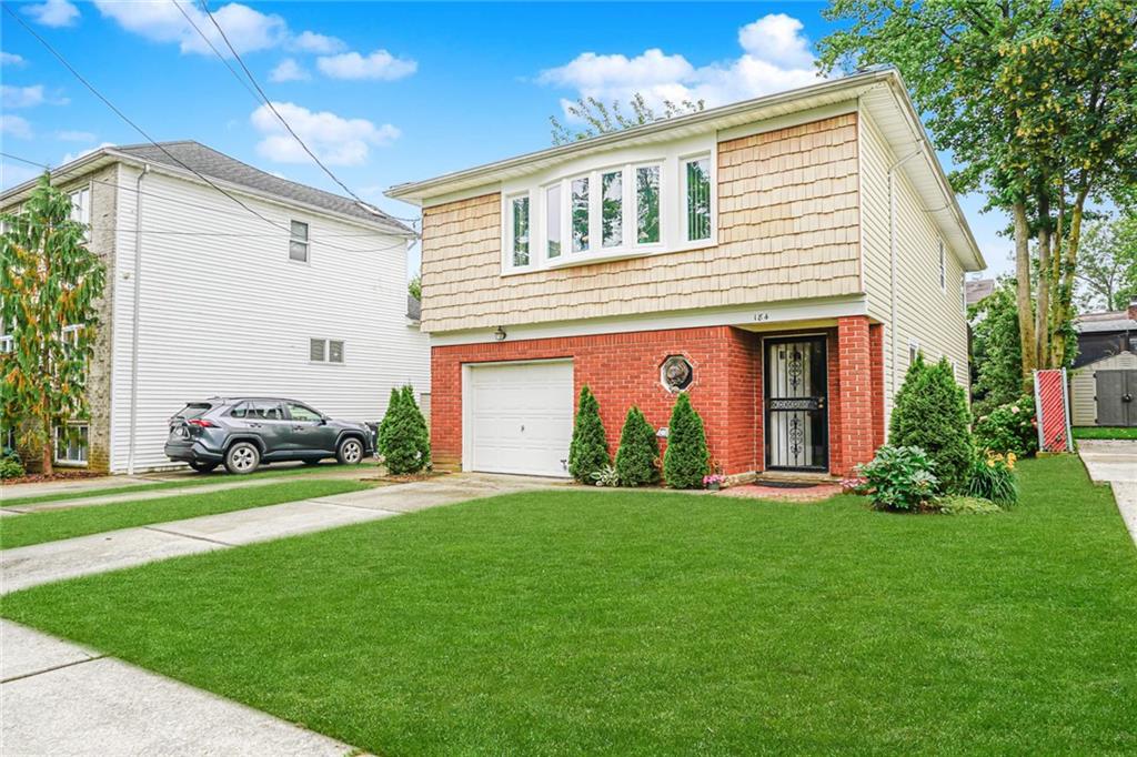 184 Barclay Avenue Annadale Staten Island NY 10312