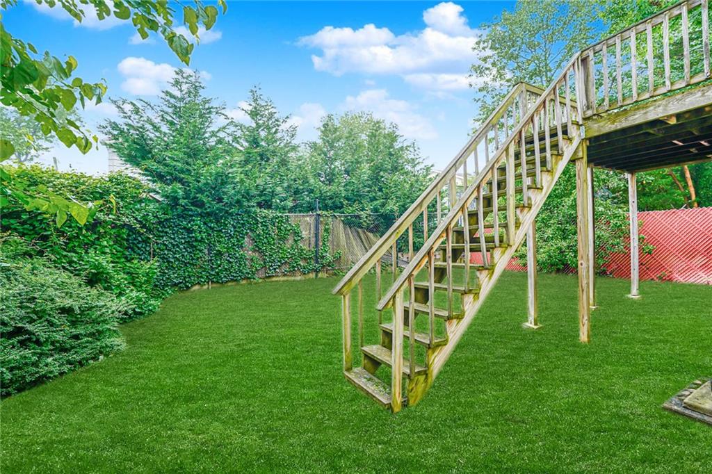 184 Barclay Avenue Annadale Staten Island NY 10312