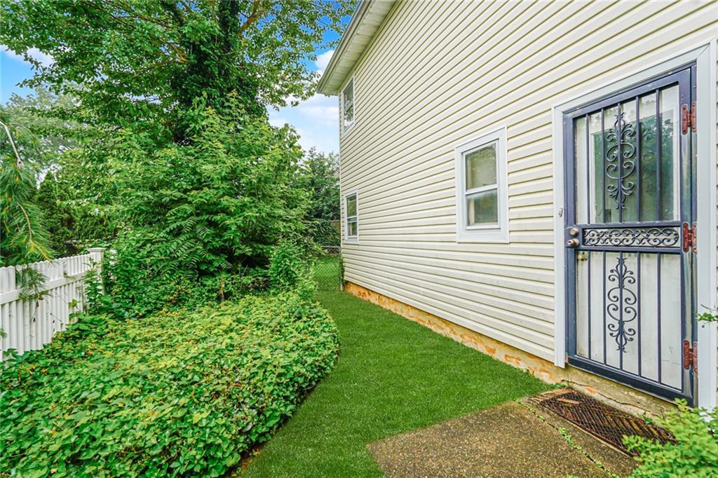 184 Barclay Avenue Annadale Staten Island NY 10312