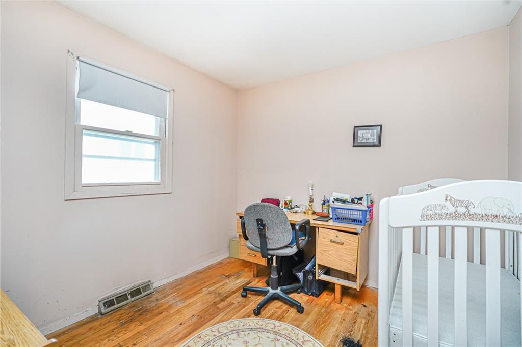 184 Barclay Avenue Annadale Staten Island NY 10312