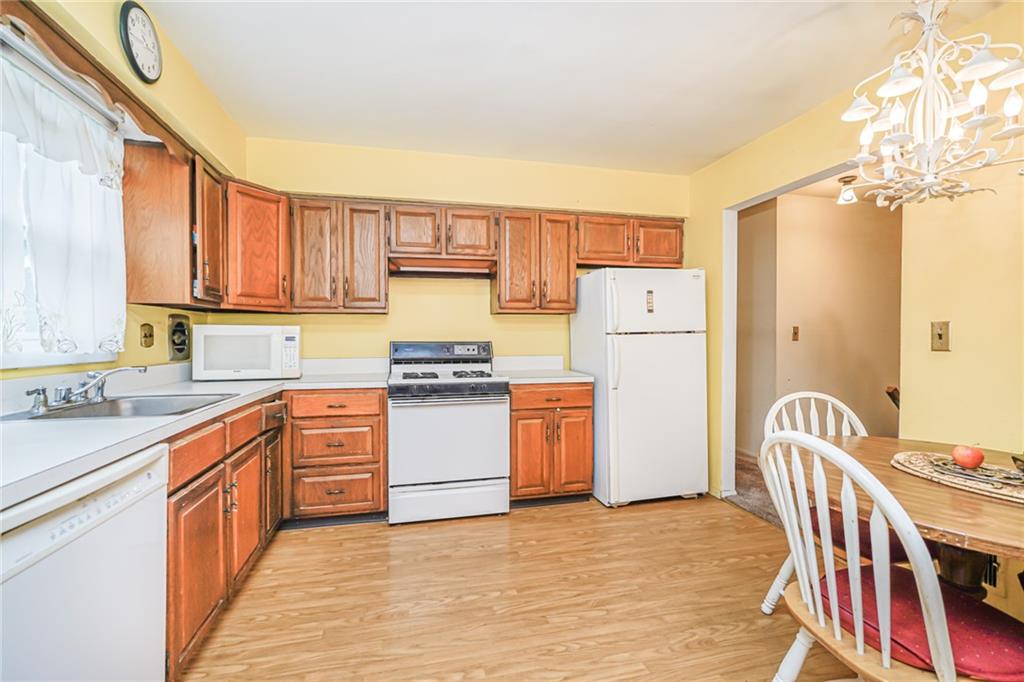 184 Barclay Avenue Annadale Staten Island NY 10312