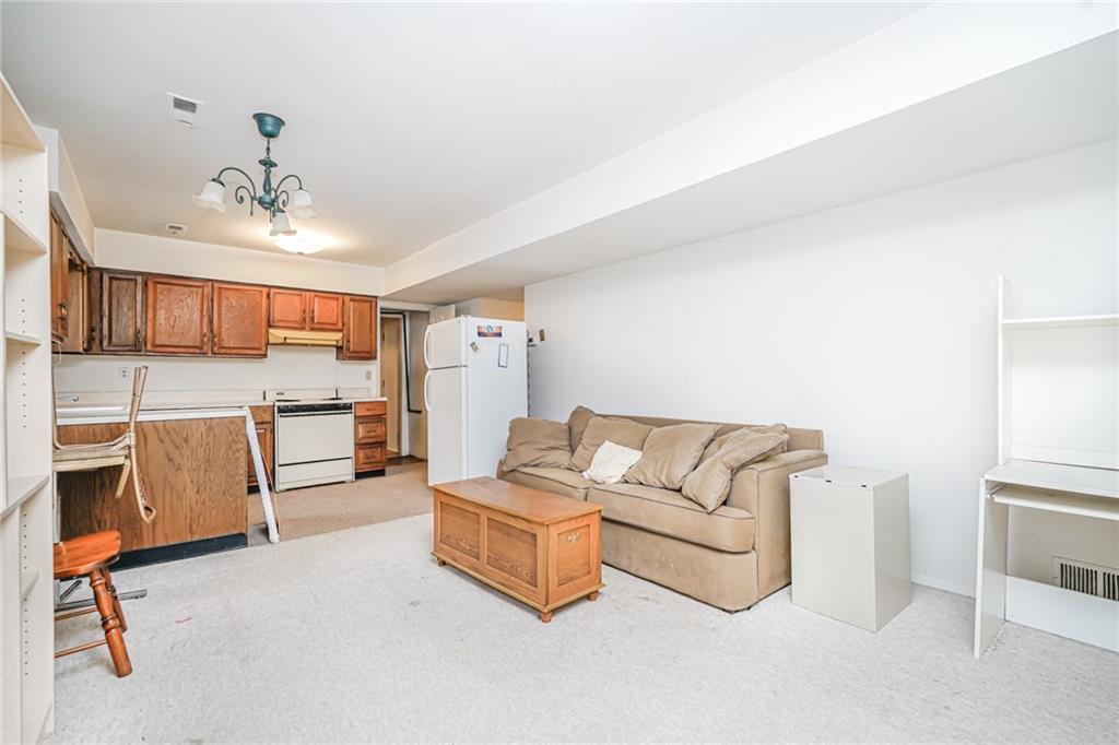 184 Barclay Avenue Annadale Staten Island NY 10312