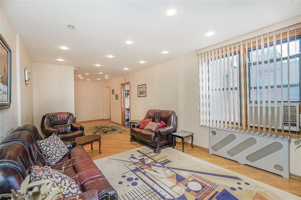 2685 East 7th Street Sheepshead Bay Brooklyn NY 11235
