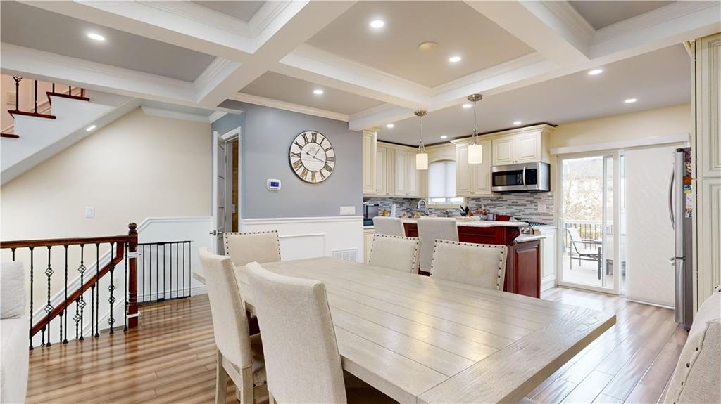 39 Hemlock Court Rossville Staten Island NY 10309