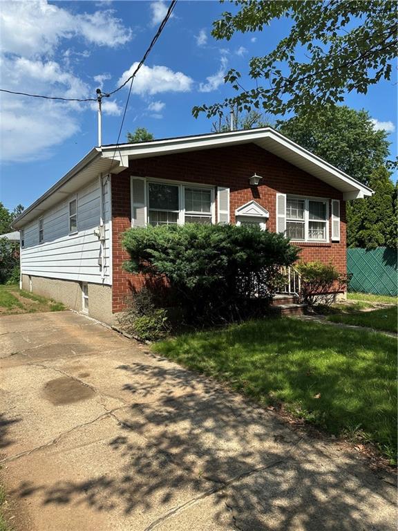 205 Penn Avenue Oakwood Staten Island NY 10306
