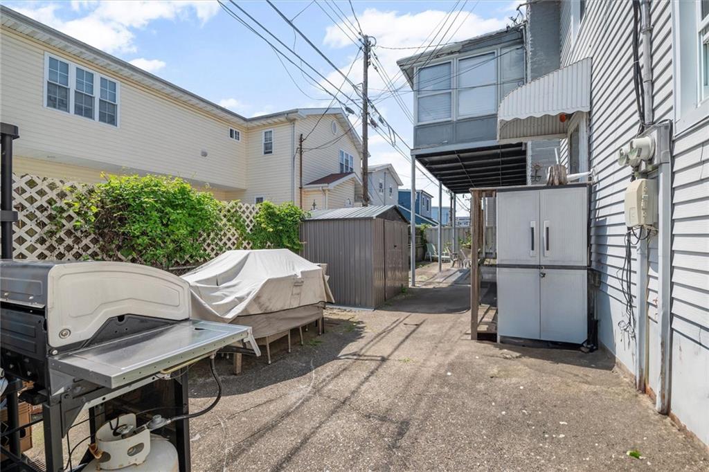 33 Bevy Court Gerritsen Beach Brooklyn NY 11229