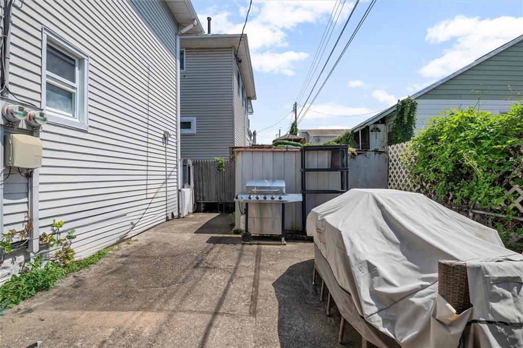 33 Bevy Court Gerritsen Beach Brooklyn NY 11229