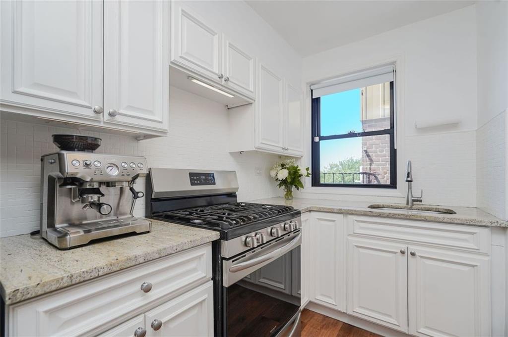 2821 Kings Highway Midwood Brooklyn NY 11229
