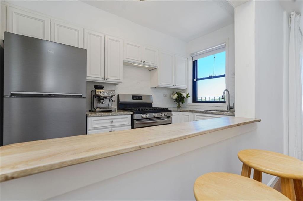 2821 Kings Highway Midwood Brooklyn NY 11229