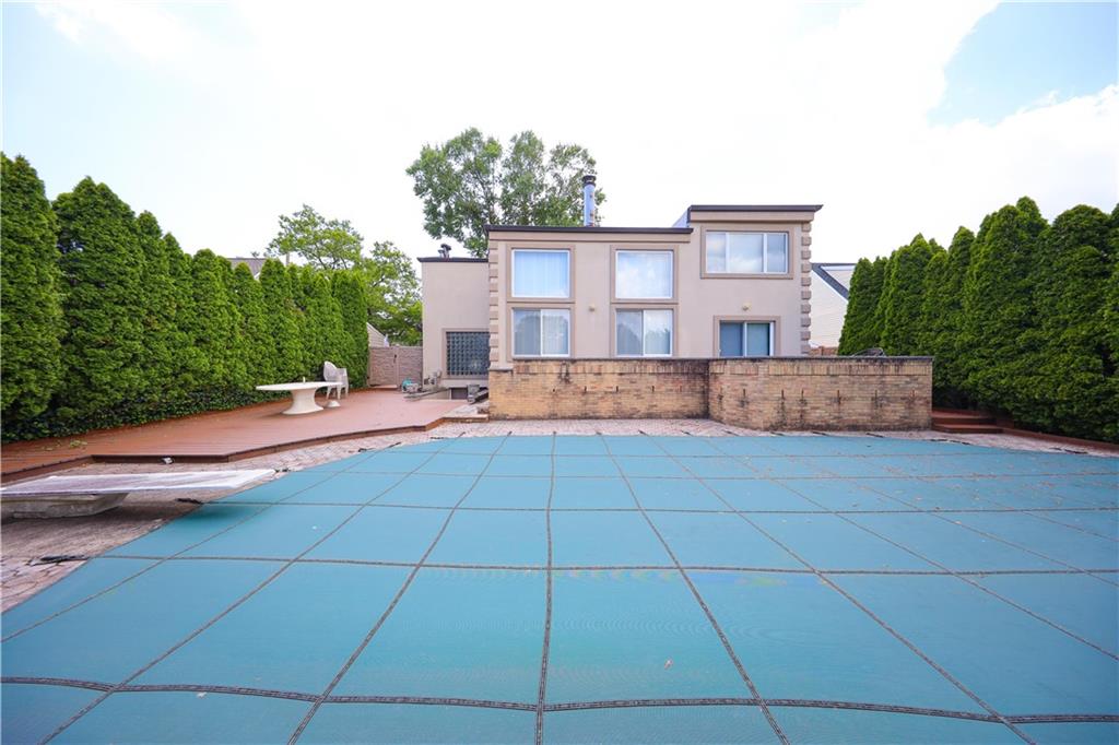 35 Hales Avenue Eltingville Staten Island NY 10312