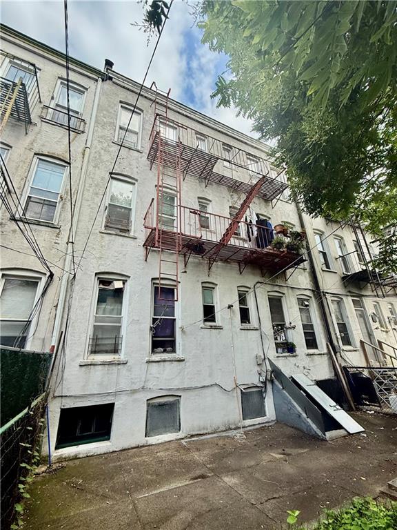 1822 Putnam Avenue Ridgewood Ridgewood NY 11385