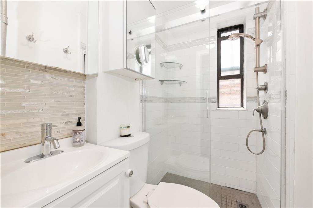 339 Bedford Avenue Williamsburg Brooklyn NY 11211
