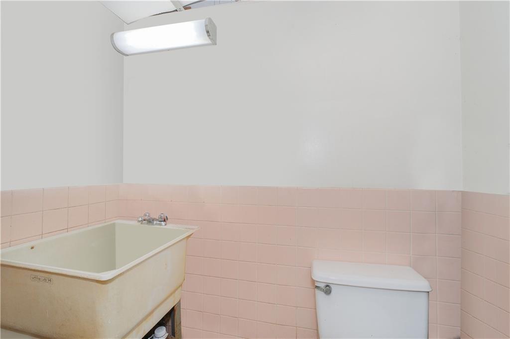 1558 Bath Avenue Dyker Heights Brooklyn NY 11228