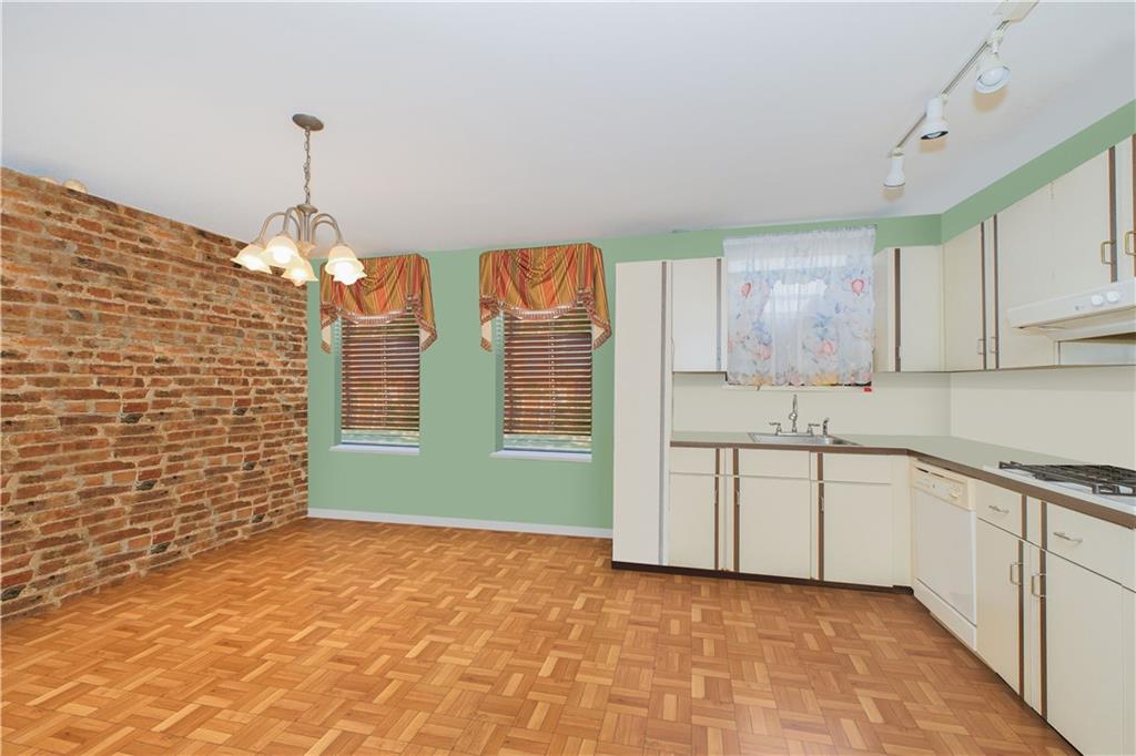 1558 Bath Avenue Dyker Heights Brooklyn NY 11228