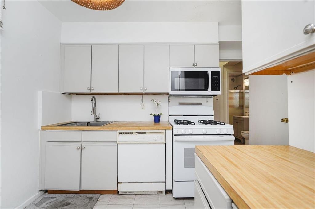 2785 Ocean Parkway Gravesend Brooklyn NY 11235