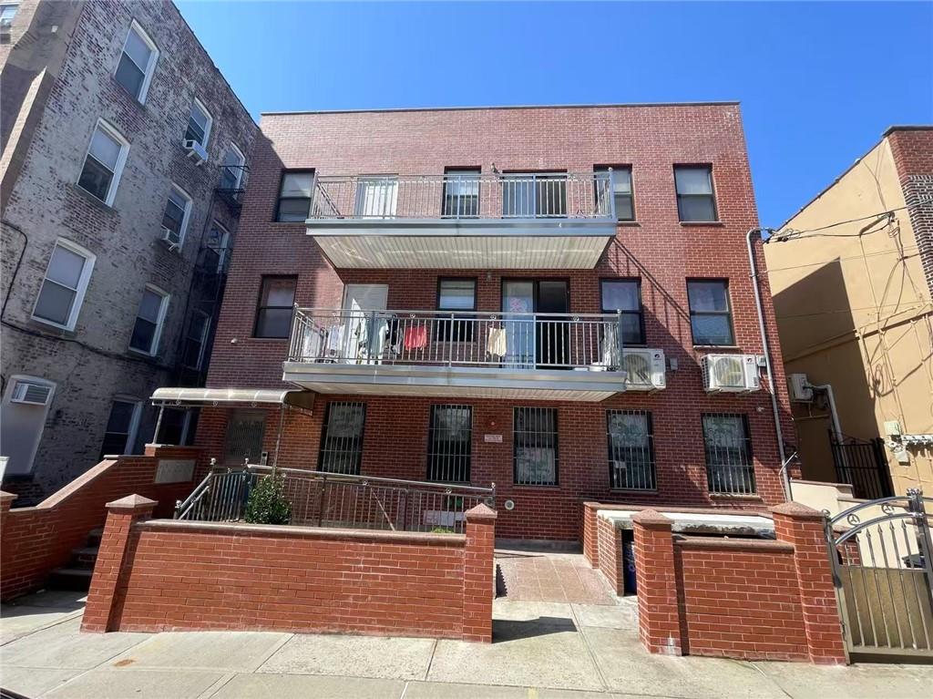 1270 64th Street Dyker Heights Brooklyn NY 11219