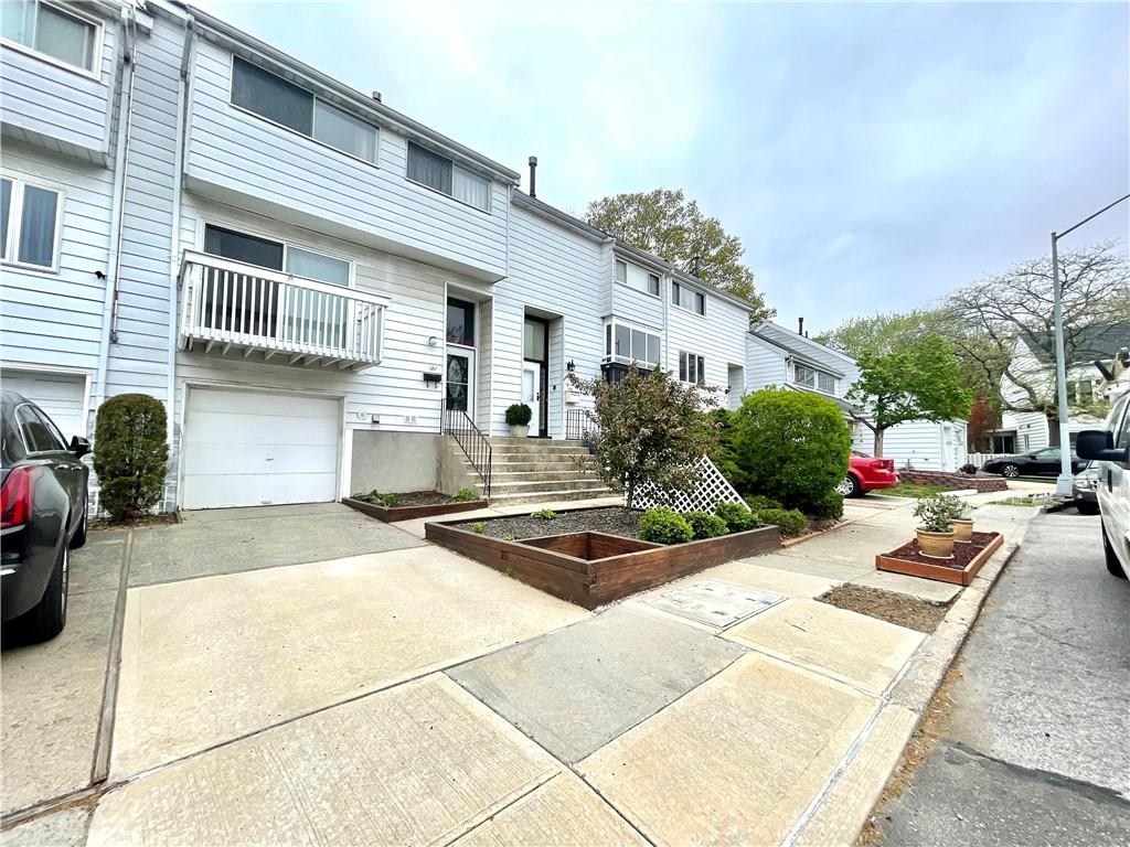 187 Dover Green Arden Heights State Island NY 10312