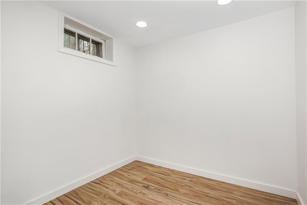 16511 Jewel Avenue Fresh Meadows Flushing NY 11365