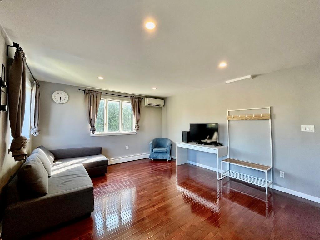 224 Bay 44th Street Bath Beach Brooklyn NY 11214