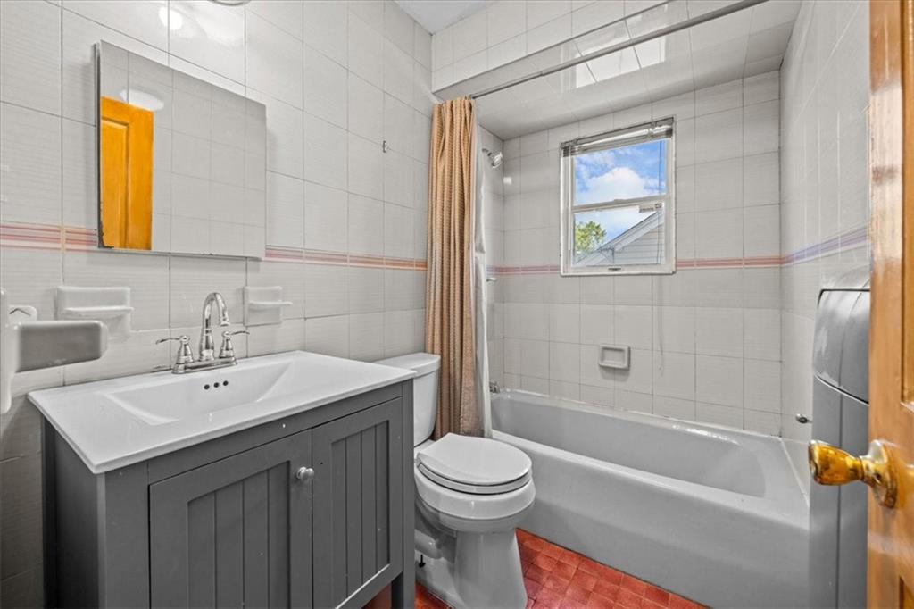 11919 236th Street Cambria Heights Cambria Heights NY 11411