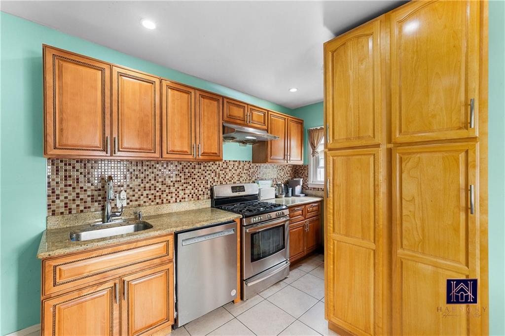1272 East 38th Street Flatlands Brooklyn NY 11210