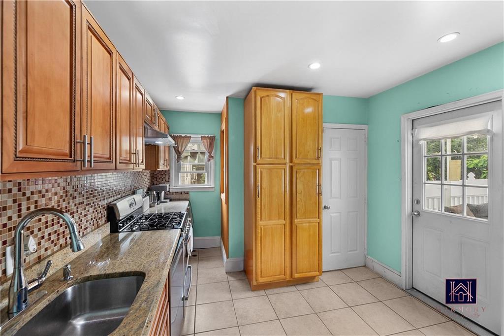 1272 East 38th Street Flatlands Brooklyn NY 11210
