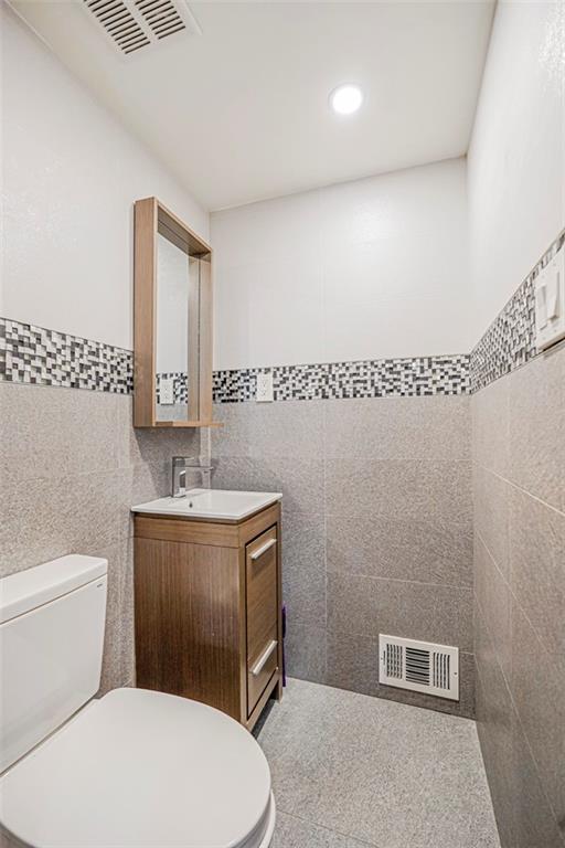 165 Cannon Avenue Travis Staten Island NY 10314
