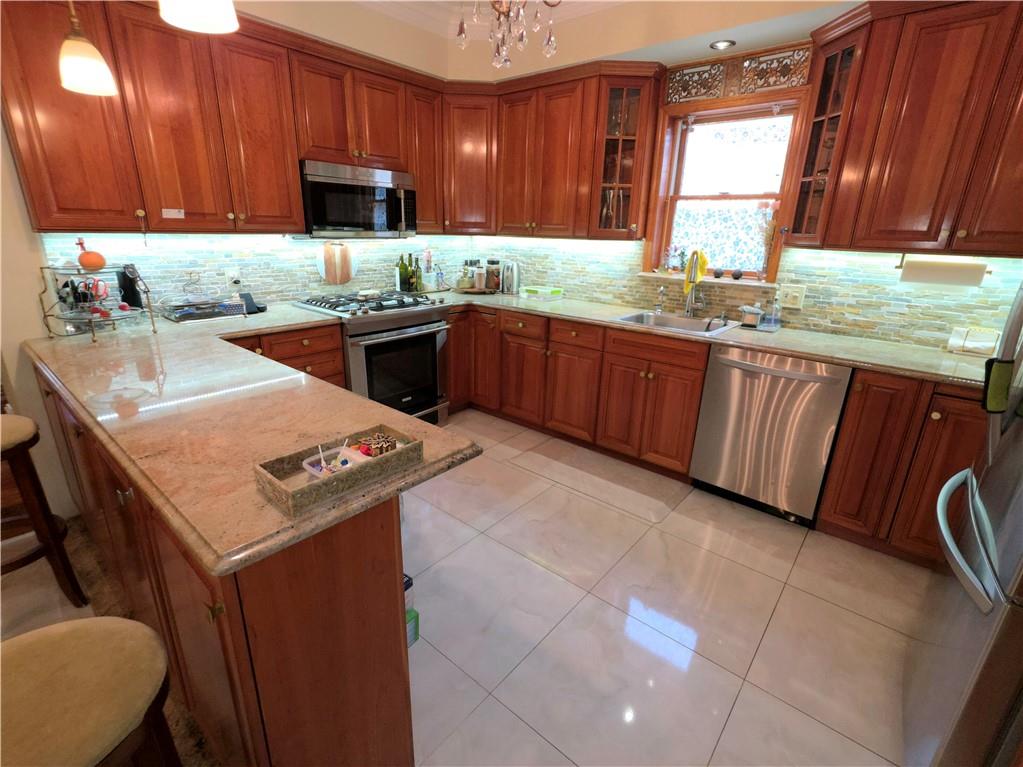 7311 Avenue W Bergen Beach Brooklyn NY 11234