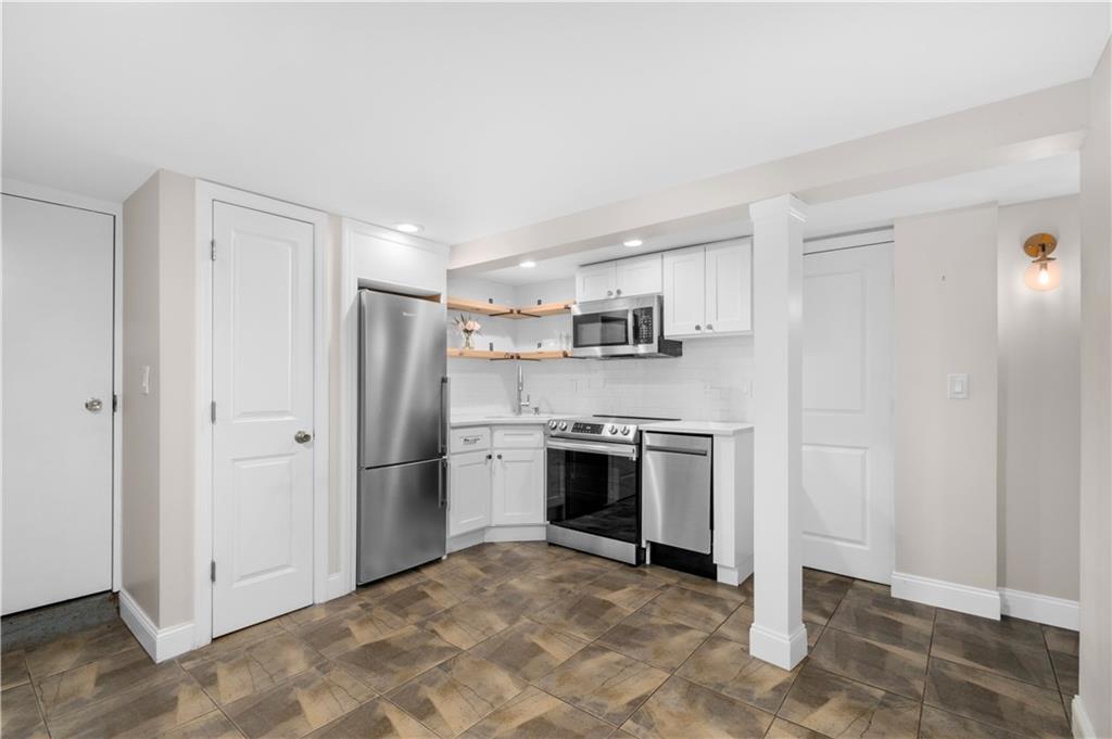 23 Acorn Street Oakwood Staten Island NY 10306